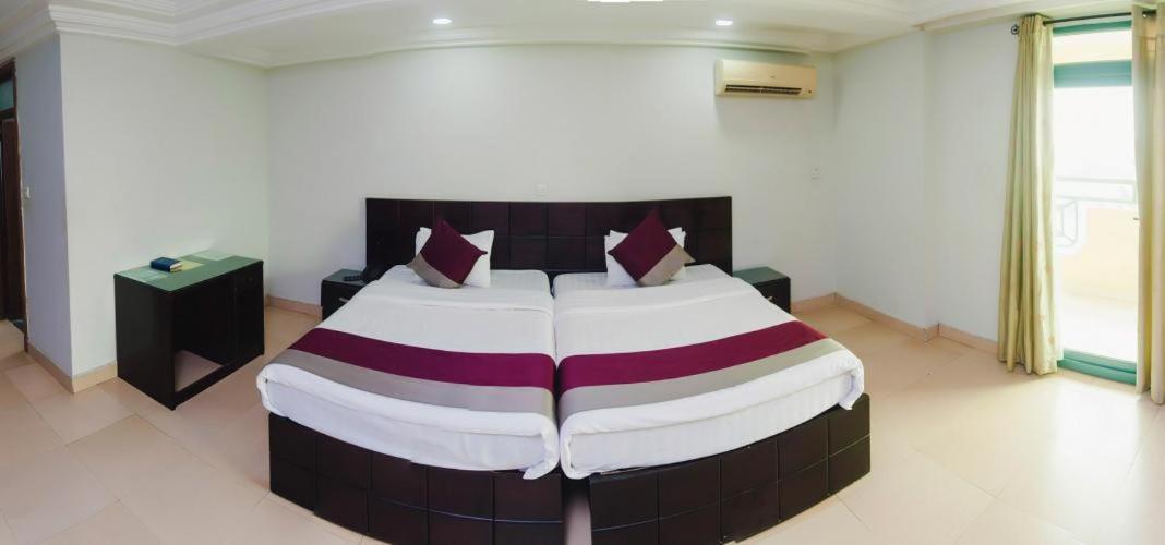 Korkdam Hotel Taifa Экстерьер фото